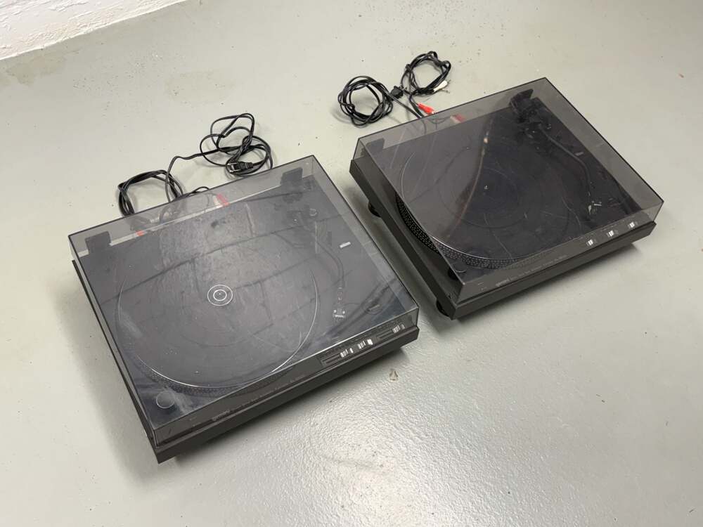 Set of 2 Gemini XL-DD20 Direct Drive Semi-Automatic Turntables